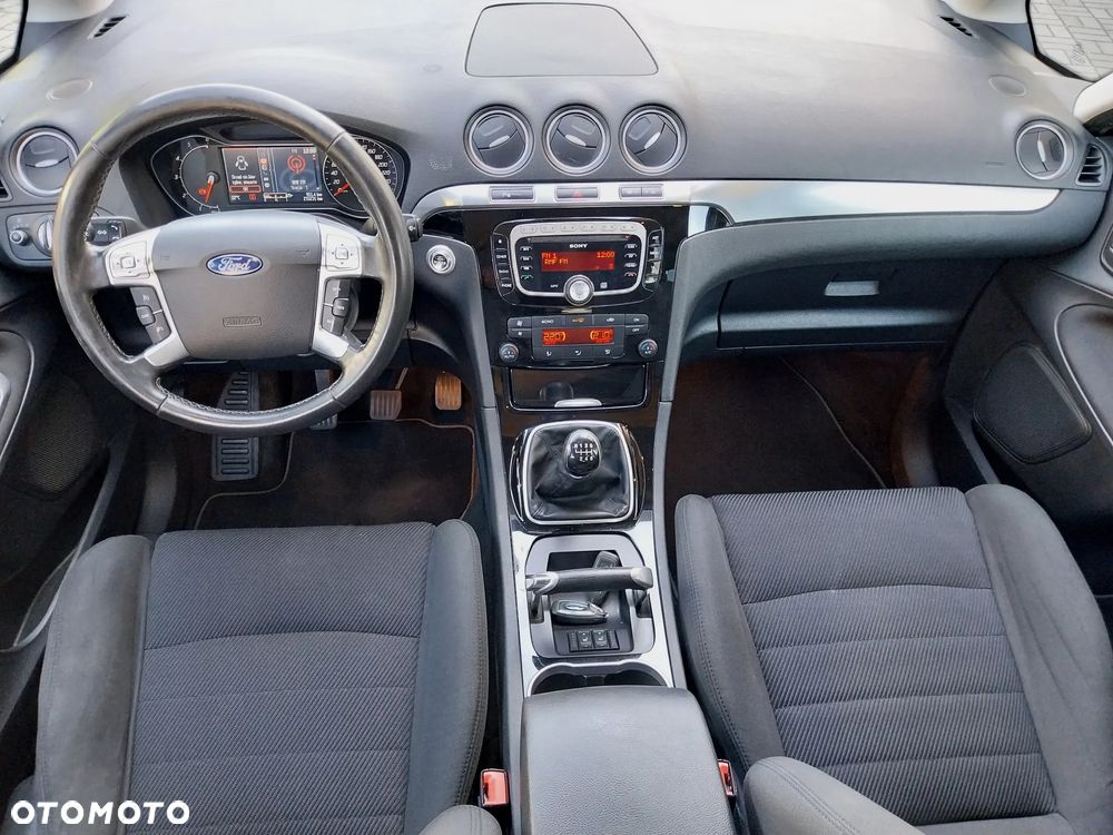 Ford S-Max 2.0 TDCi DPF Titanium - 6