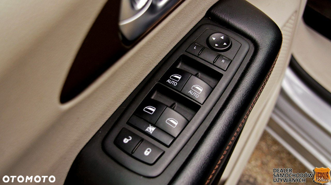Chrysler Pacifica - 25
