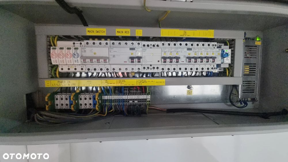 ADER SCREEN-LED  EKRAN/WYŚWIETLACZ - 8