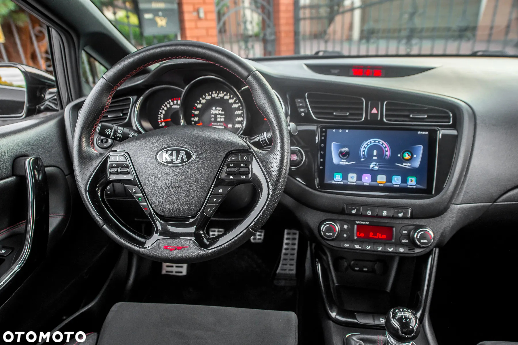 Kia Ceed 1.6 T-GDI GT - 24