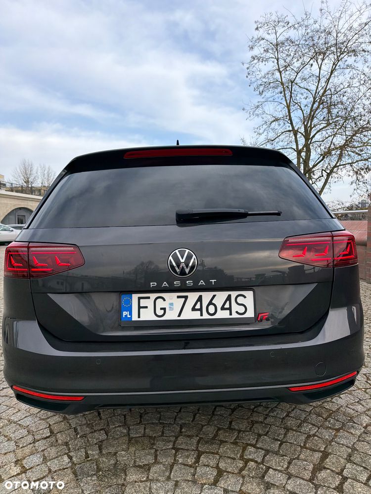Volkswagen Passat - 5