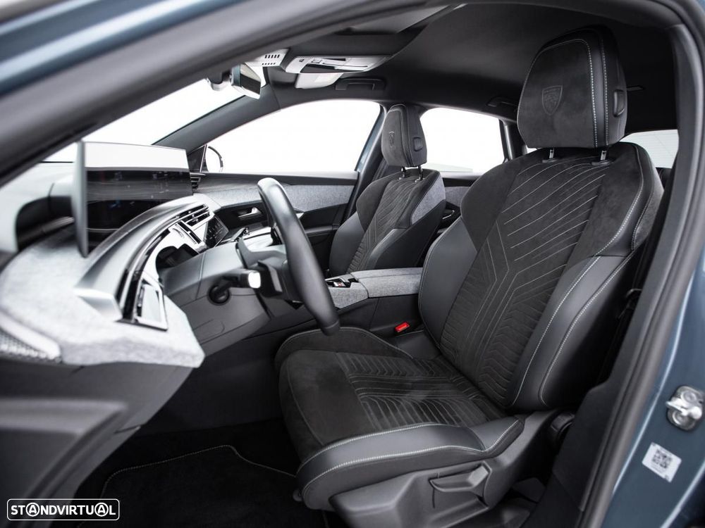Peugeot E-3008 GT - 9