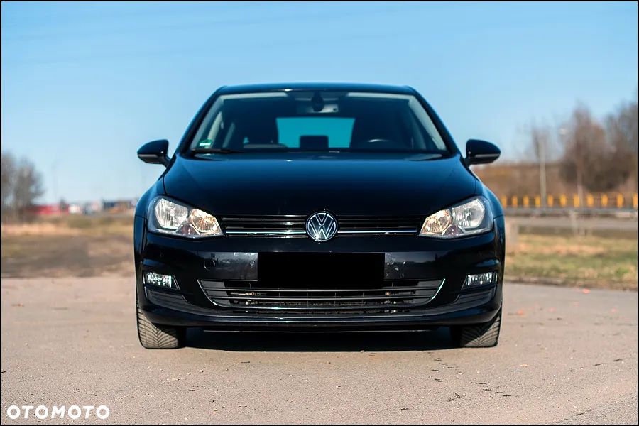 Volkswagen Golf - 2
