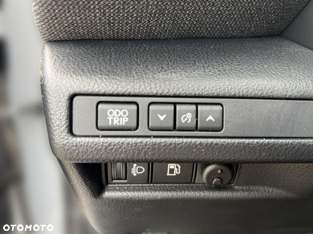 Lexus LBX 1.5 Hybrid - 30