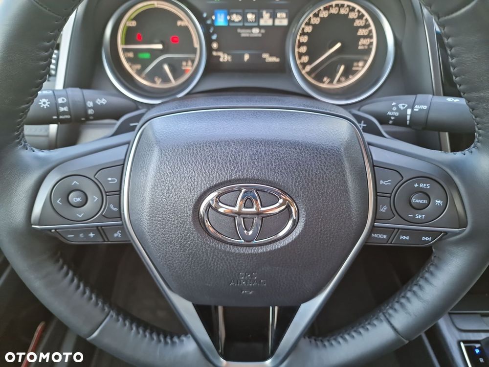 Toyota Camry 2.5 Hybrid Executive CVT - 24