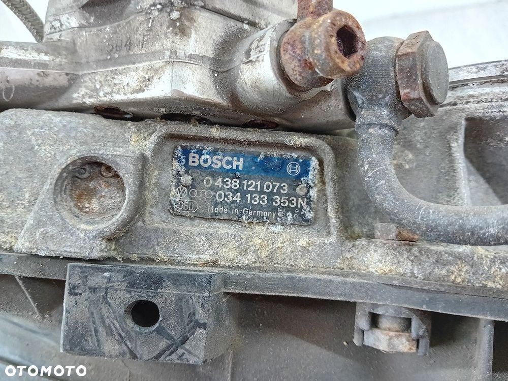 ROZDZIELACZ PALIWA AUDI 90 B3 034133353N  048133837 0438121073 2.0 - 6