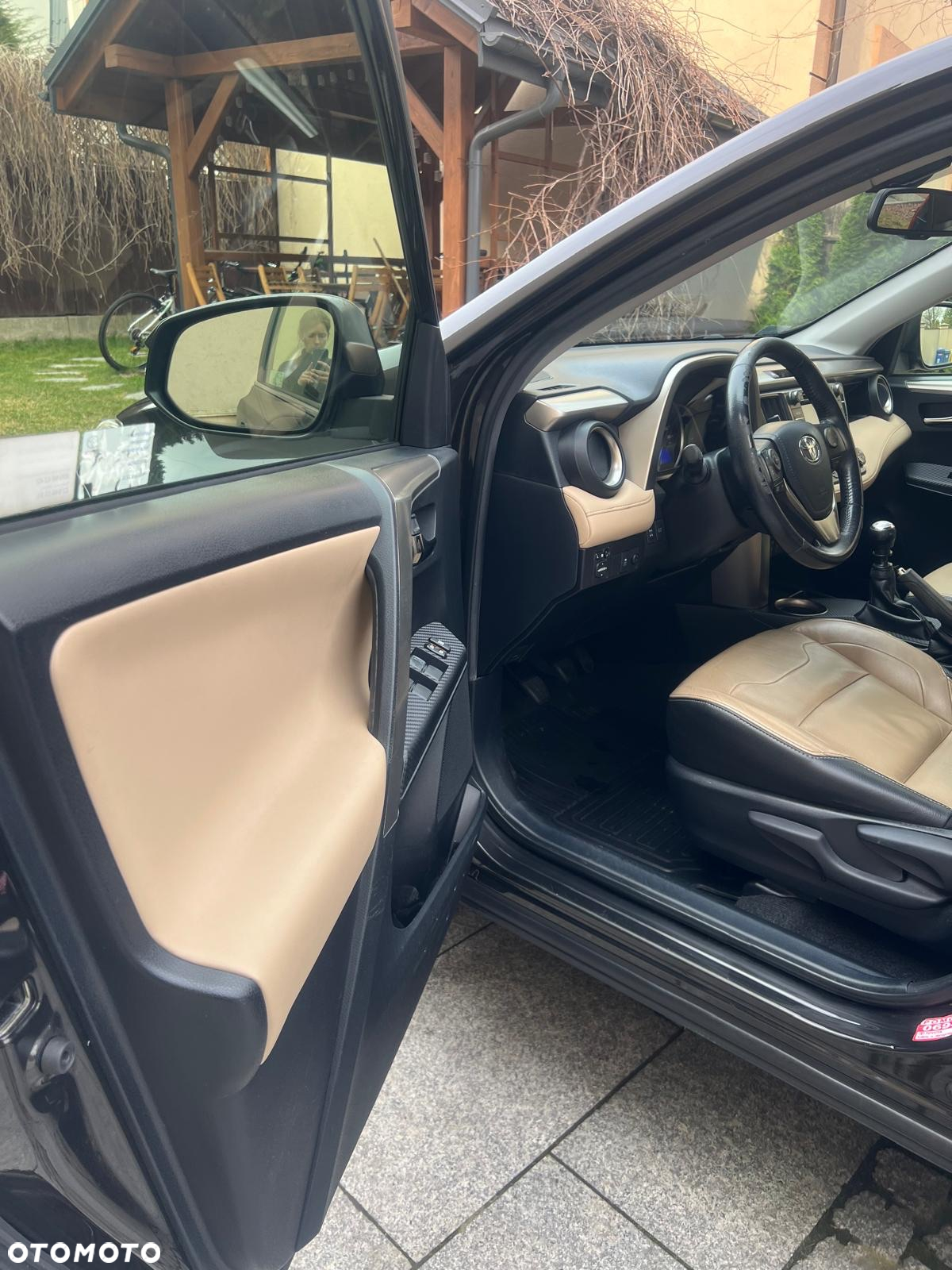 Toyota RAV4 - 14