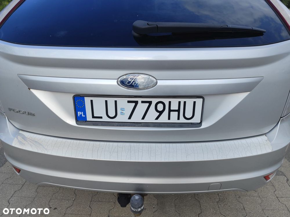 Ford Focus 1.6 16V Ambiente - 4