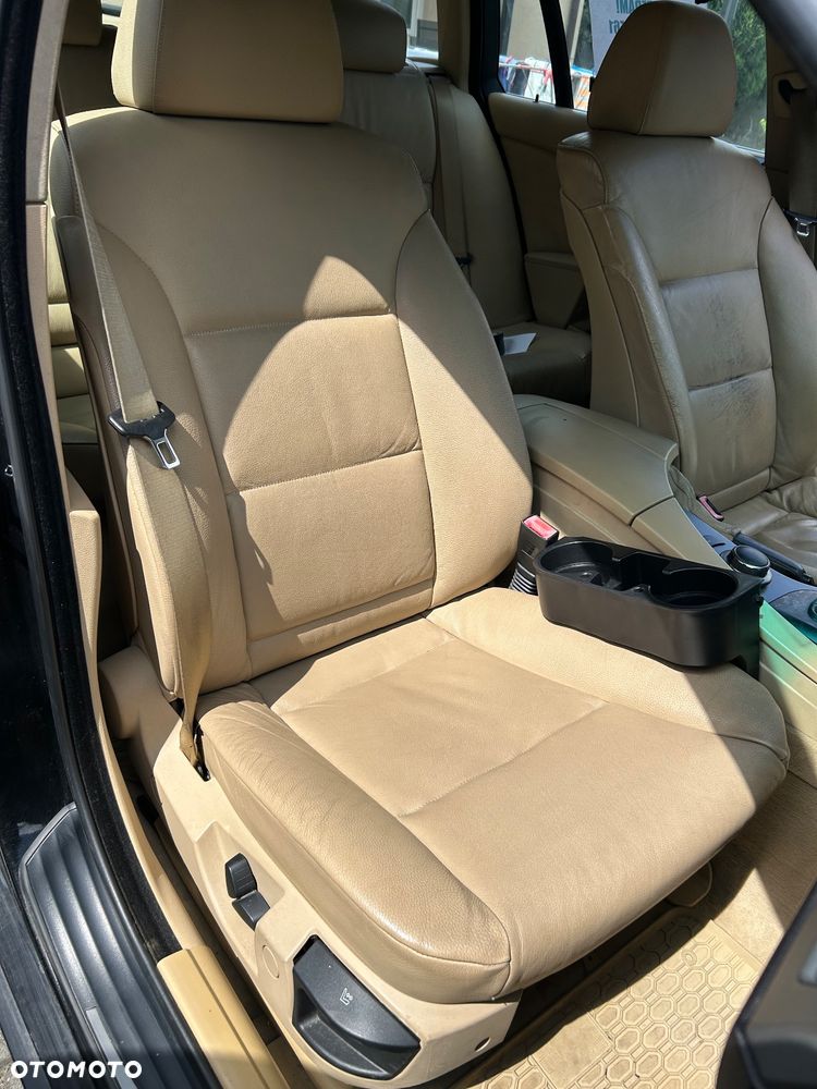 BMW Seria 5 530d Touring - 11