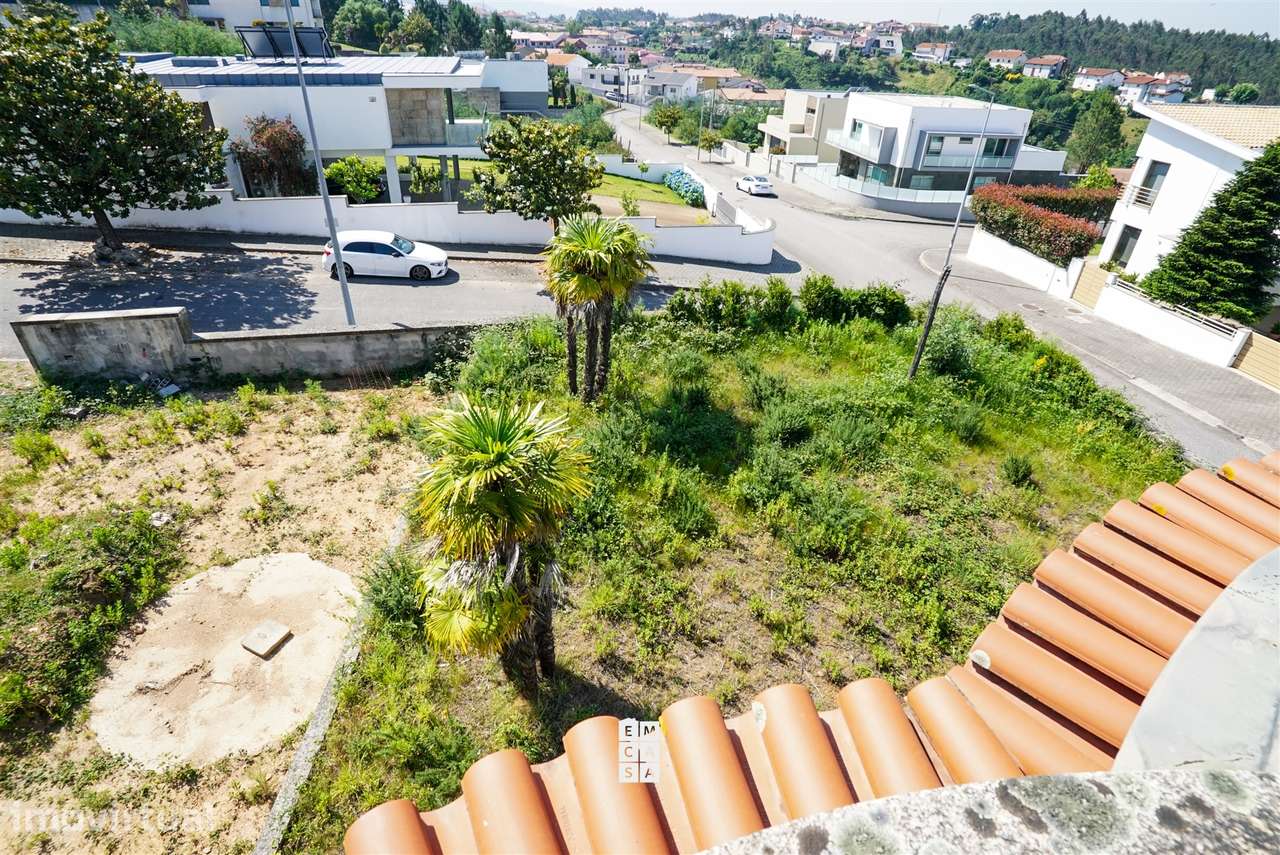 Moradia T5 Venda em Nogueira do Cravo e Pindelo,Oliveira de Azeméis - Grande imagem: 3/49