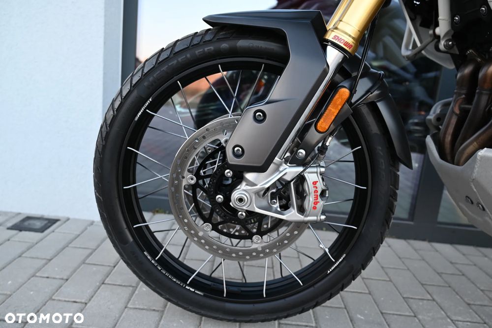 Triumph Tiger - 24