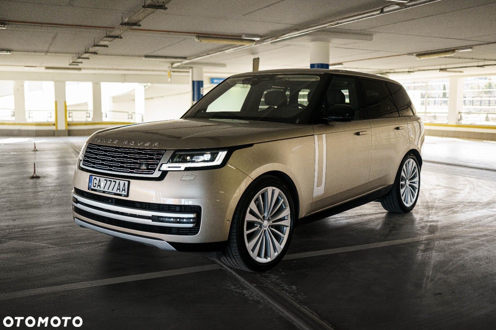 Land Rover Range Rover - 1