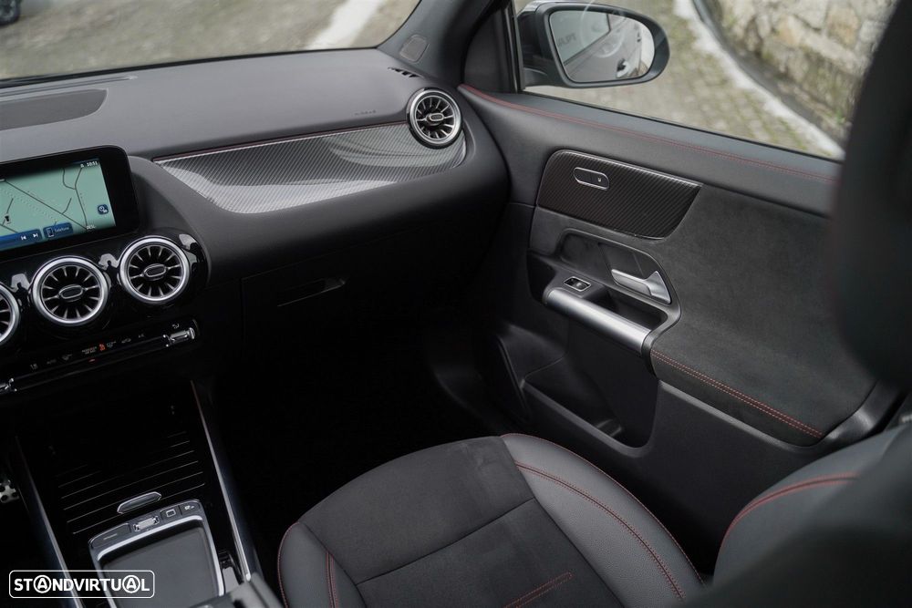 Mercedes-Benz GLA 180 d AMG Line - 29