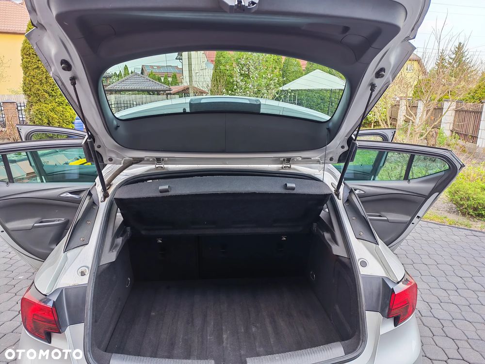 Opel Astra 1.4 T Dynamic - 14