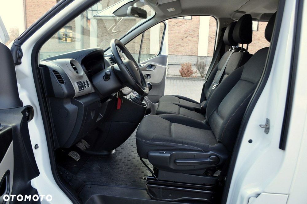 Renault Trafic - 21