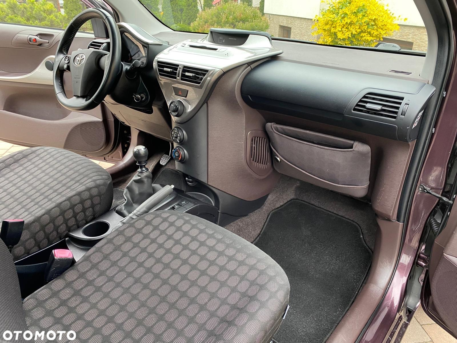 Toyota iQ 1.0 Luna - 9