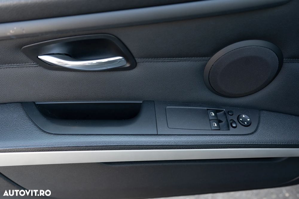 BMW Seria 3 320i Aut. - 16