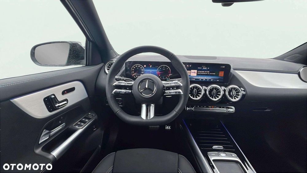 Mercedes-Benz GLA - 12