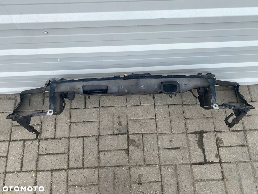 PAS PRZEDNI GÓRNY OKULAR VOLVO C30 EU - 2