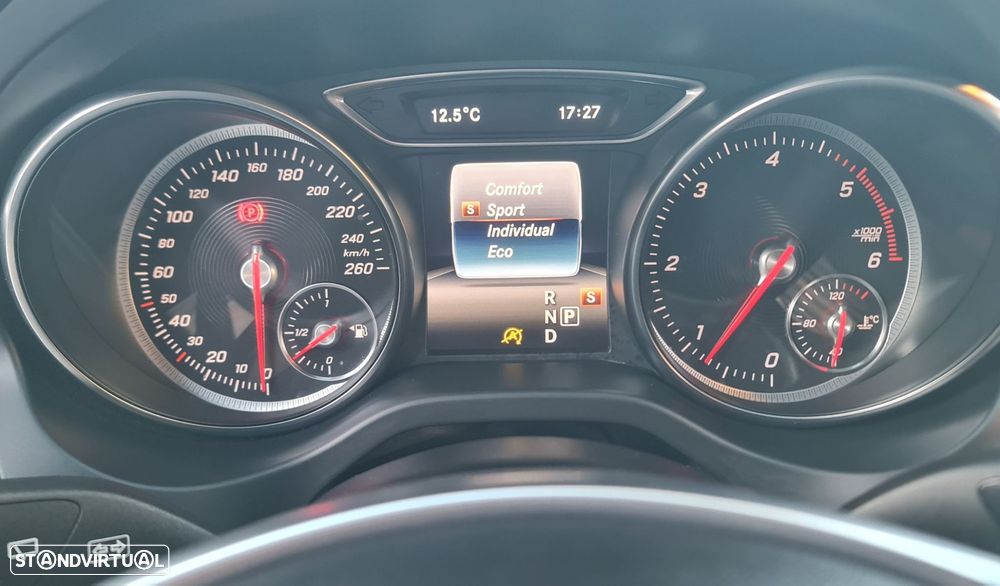 Mercedes-Benz CLA 200 d Shooting Brake AMG Line Aut. - 38