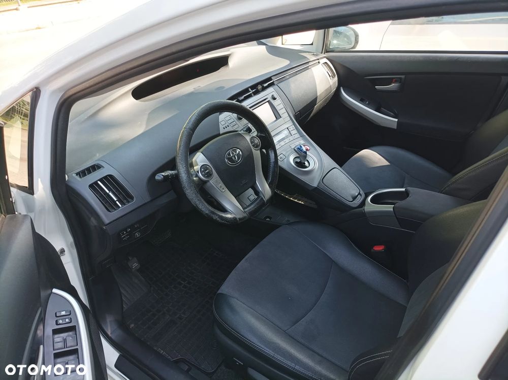 Toyota Prius 1.8 Hybrid Active - 13