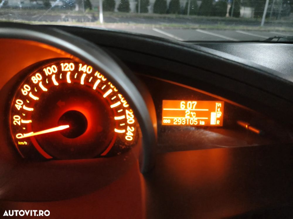 Toyota Verso 2.0 D-4D - 5