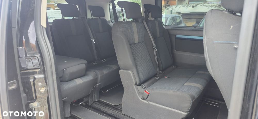Peugeot Traveller L2 2.0 Business - 32