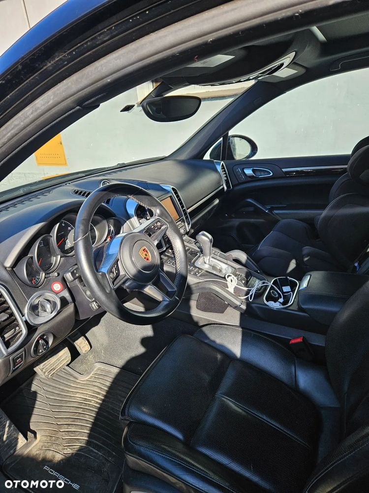 Porsche Cayenne Standard - 11