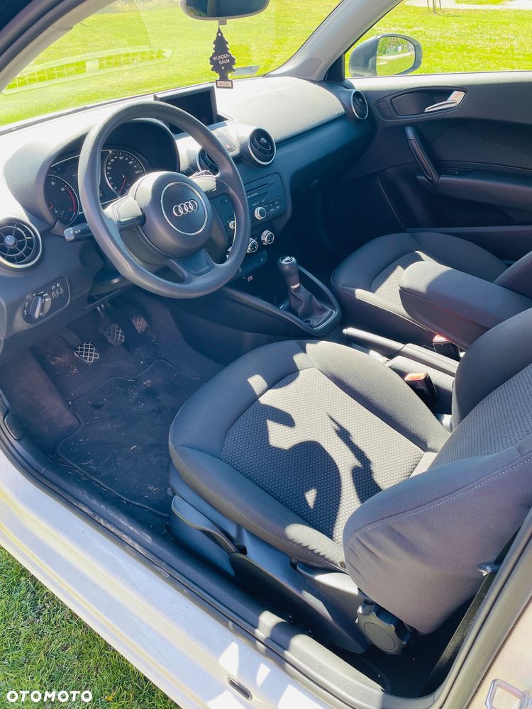 Audi A1 3-drzwiowe 1.2 TFSI admired - 7