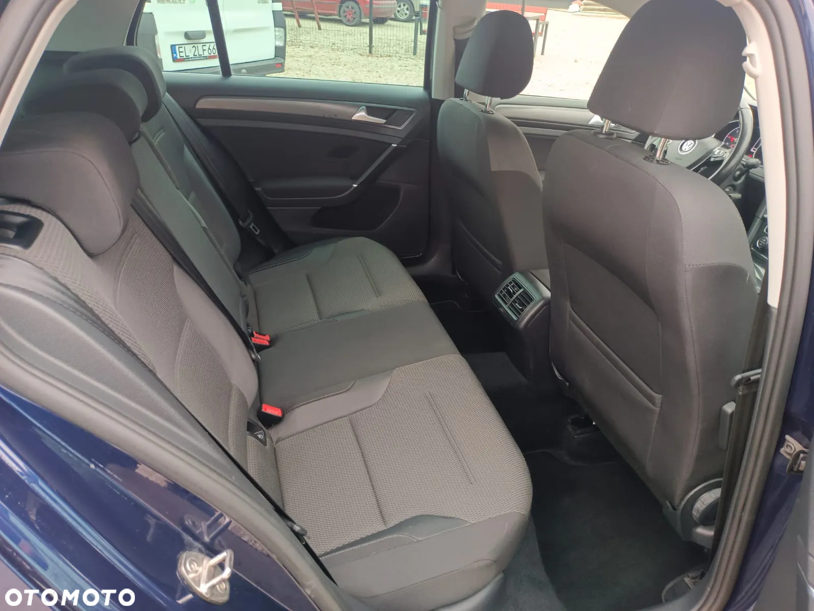 Volkswagen Golf - 19