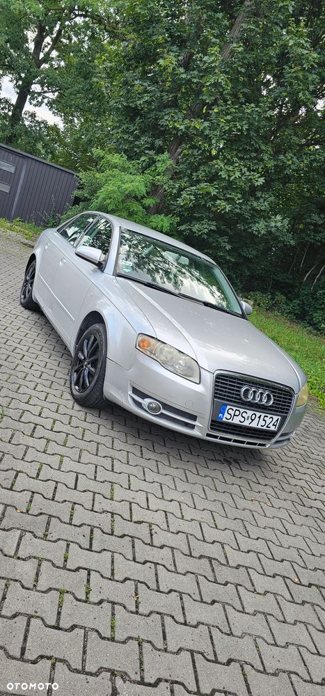 Audi A4 Limousine - 5