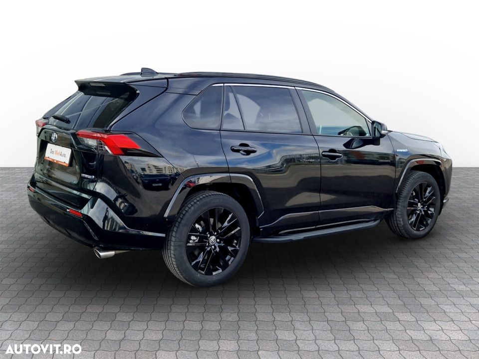 Toyota RAV4 - 8