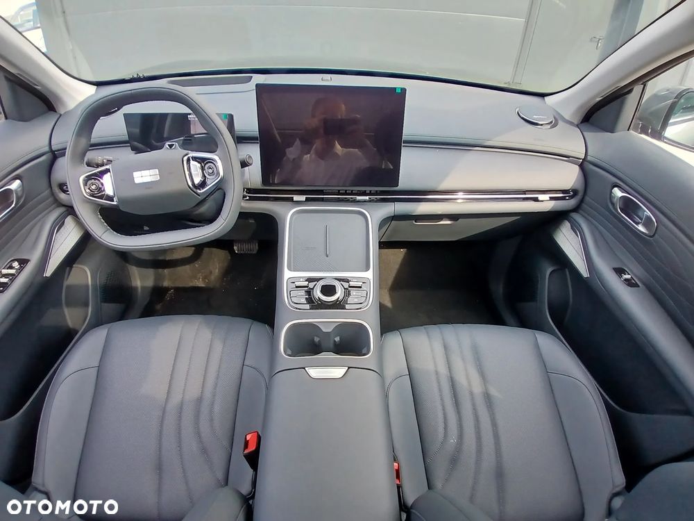 Geely Starray - 12