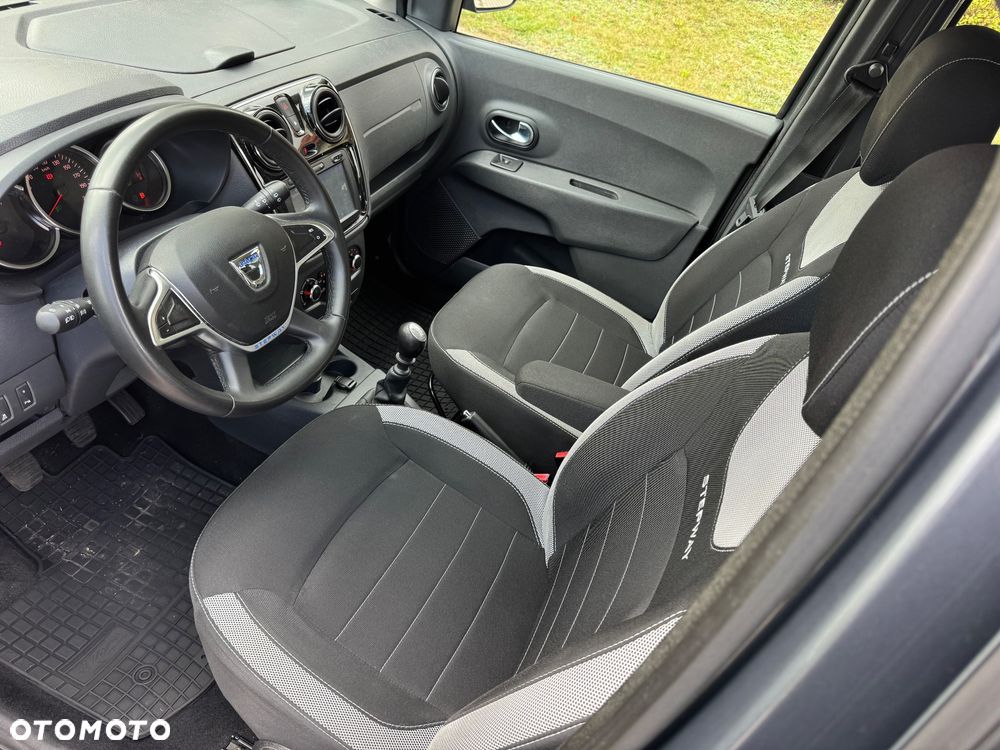 Dacia Lodgy dCi 110 Stepway Celebration - 24