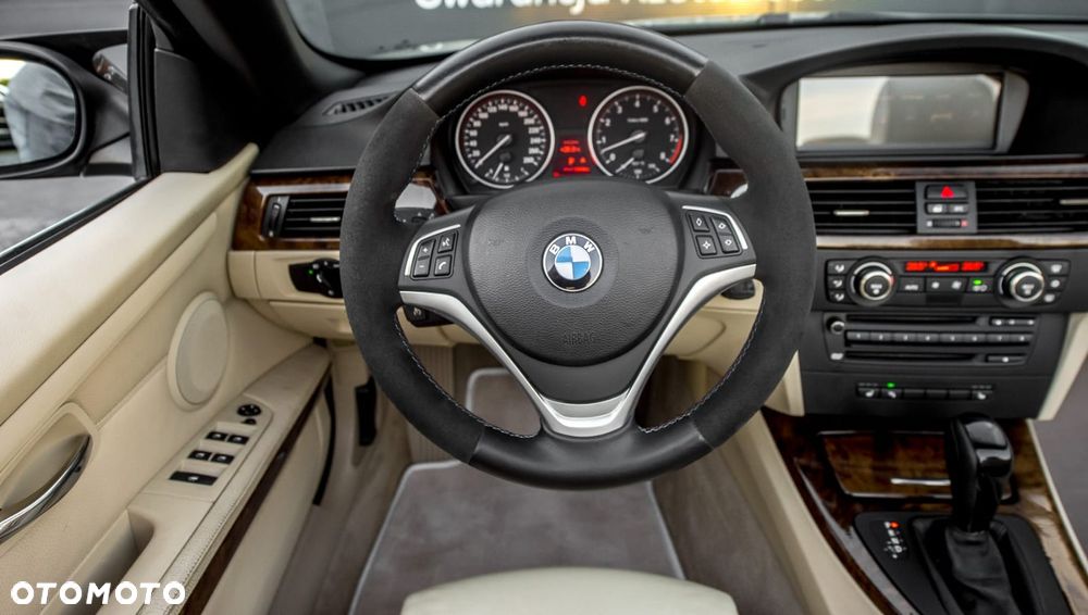 BMW Seria 3 325i - 20