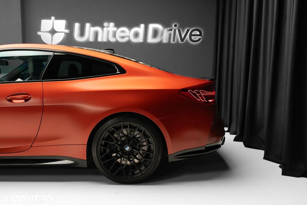 BMW M4 Competition M xDrive AT - 12