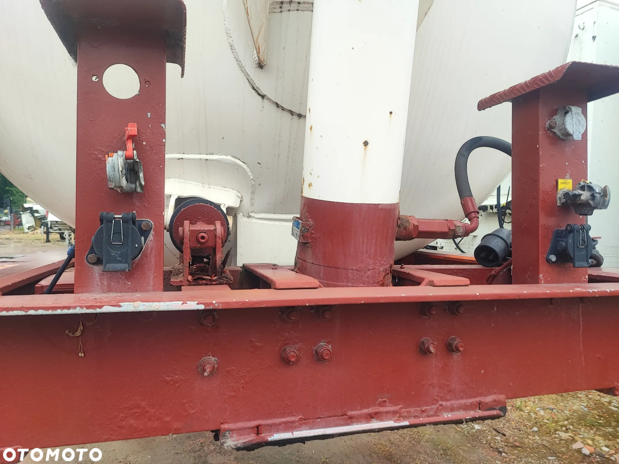 Benalu 62 000 L - 16