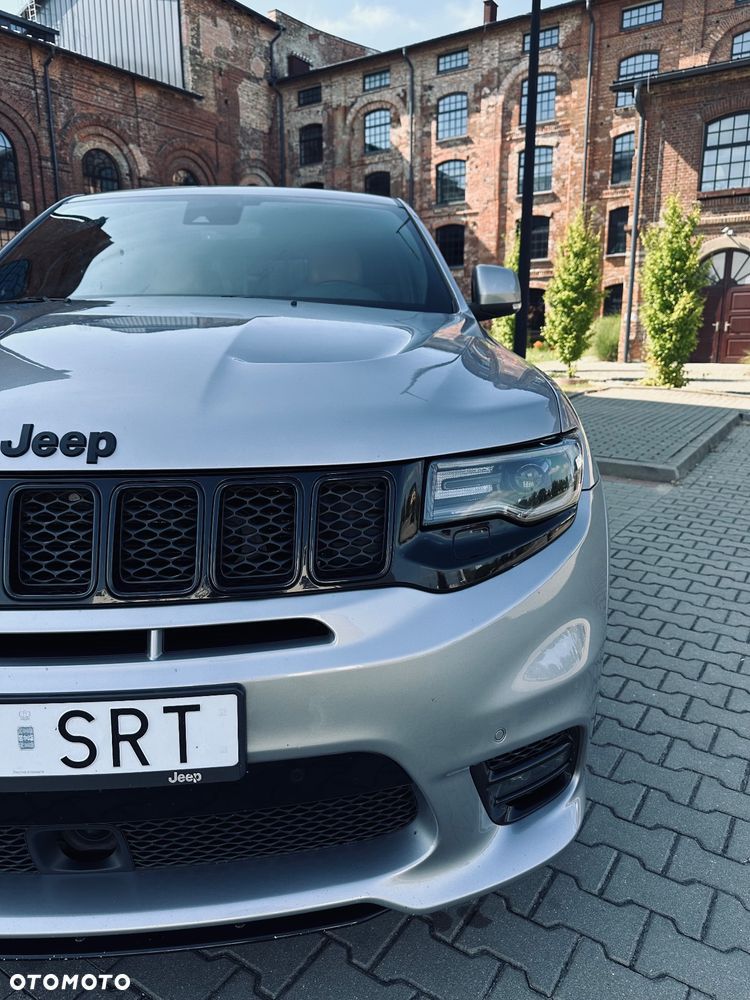 Jeep Grand Cherokee SRT Night - 3