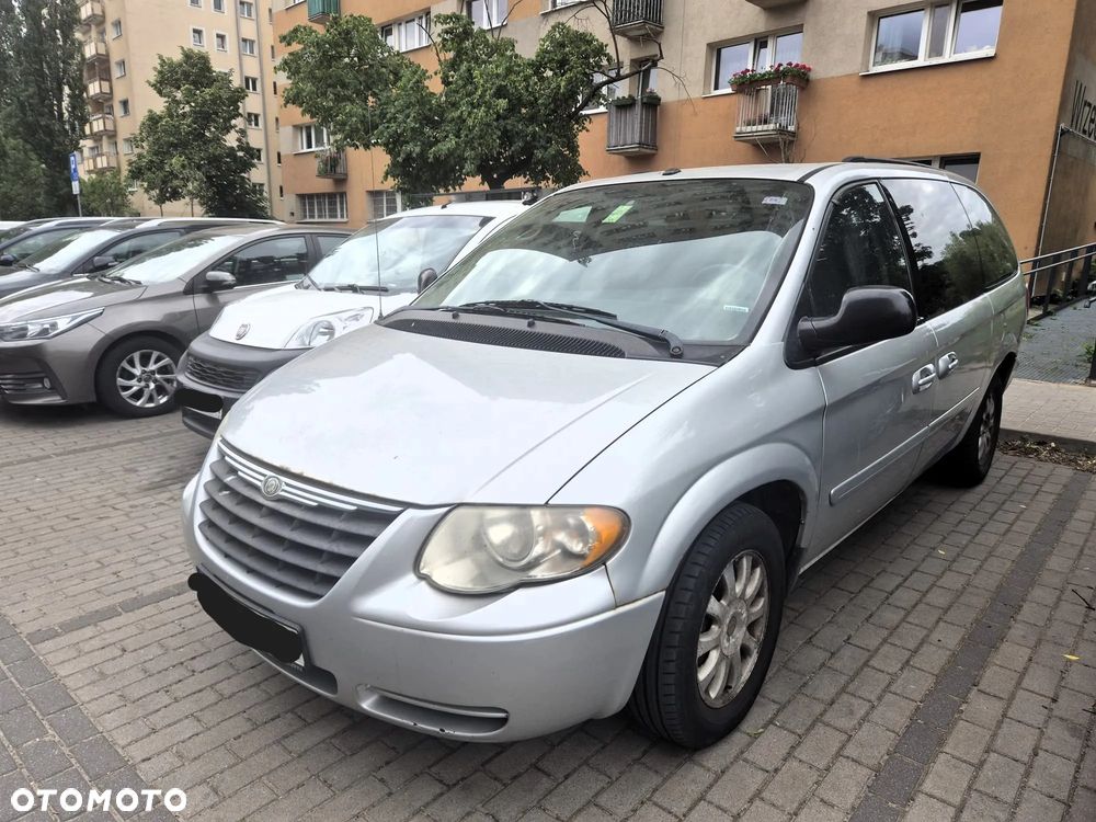 Chrysler Town & Country 3.3 - 1