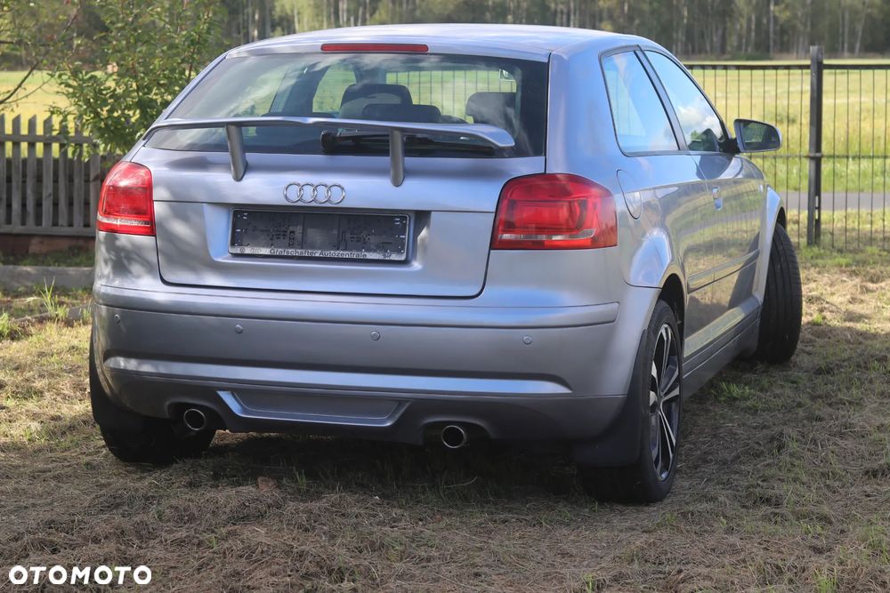 Audi A3 3-drzwiowe 2.0 TFSI (DSG) S tronic Ambition - 3