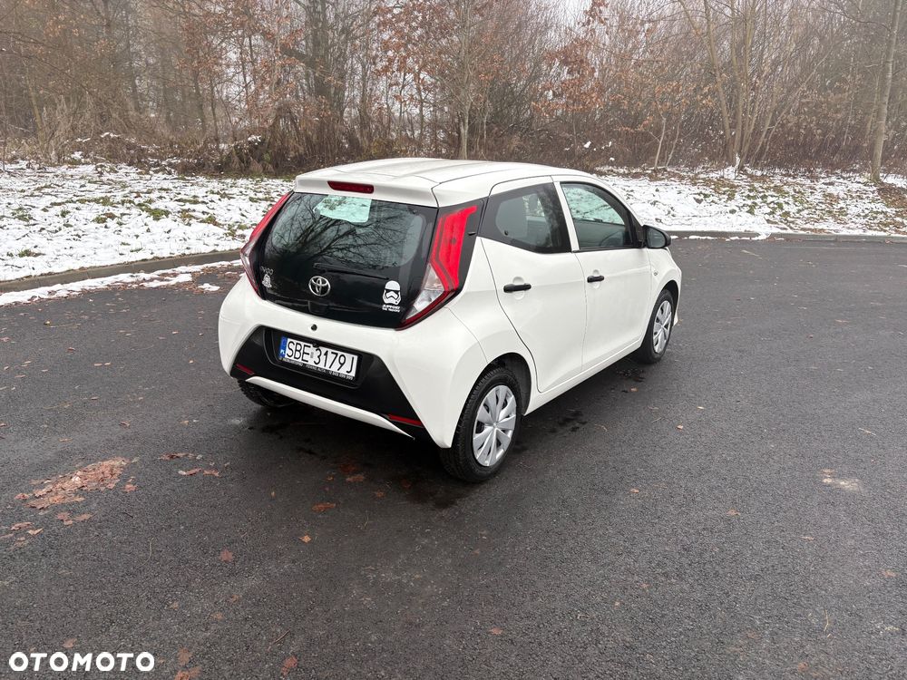 Toyota Aygo x - 10