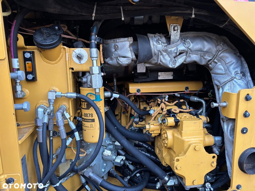 Caterpillar 2016/17 r WAGA 10TON , STAL STAL,obcinarka, bęben nie dzielony! - 22