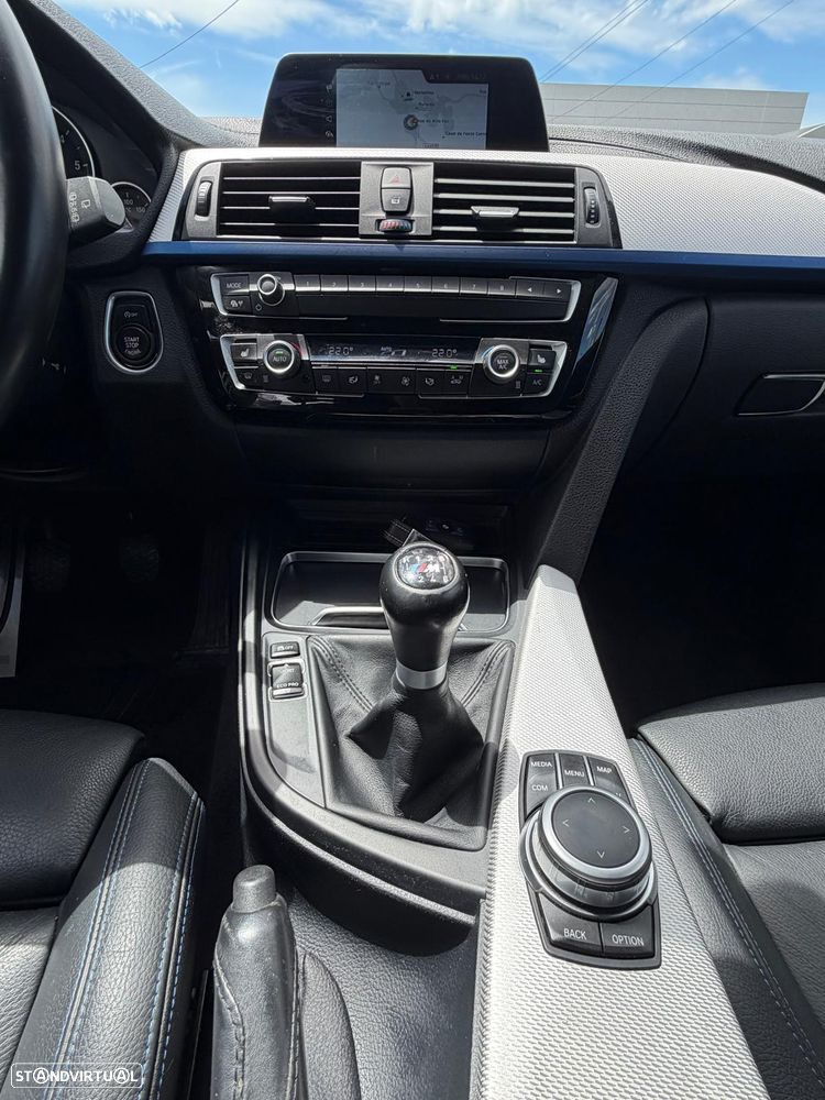 BMW 320 d Pack M - 22