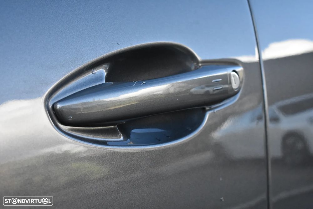 Peugeot 3008 1.6 Hybrid Allure Pack e-EAT8 - 24