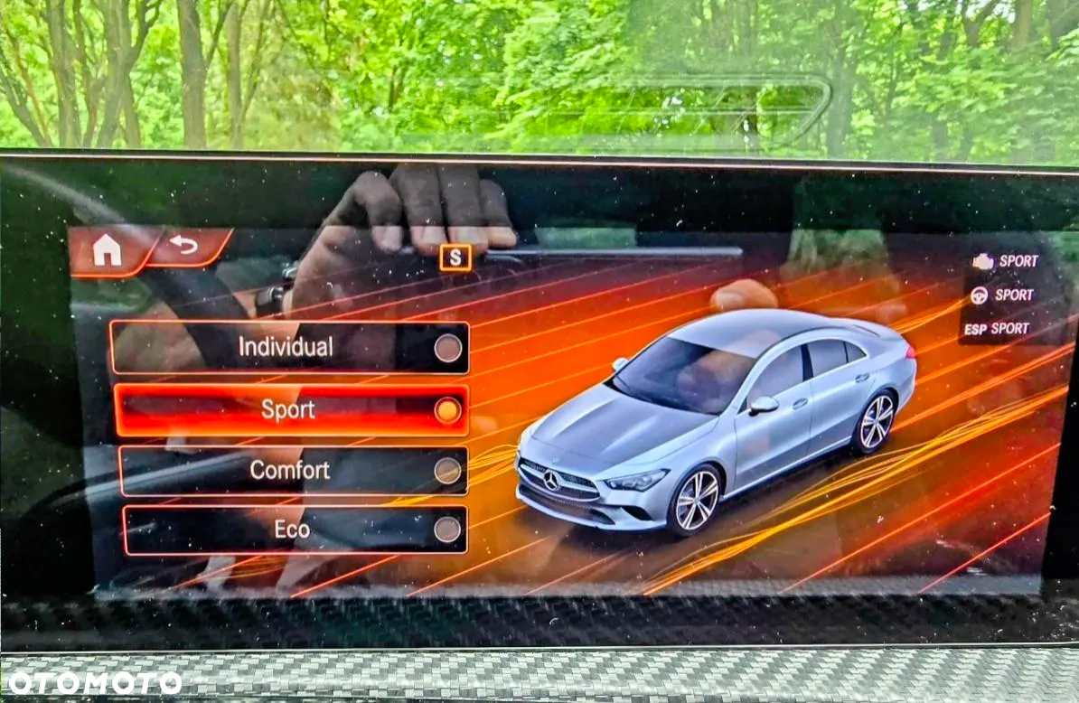 Mercedes-Benz CLA 180 7G-DCT - 9