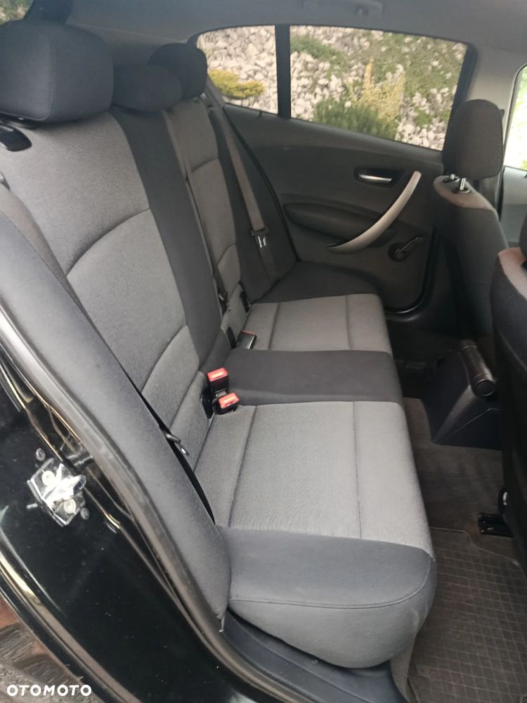 BMW Seria 1 118d - 23