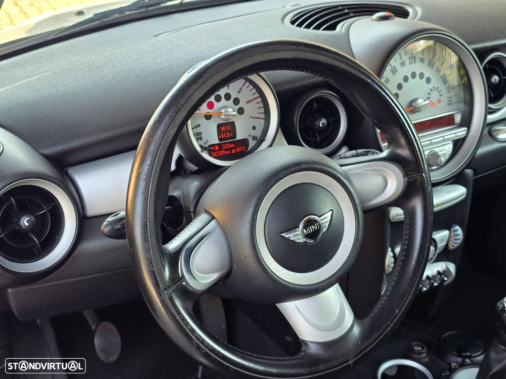 MINI 3 Portas Cooper D - 10