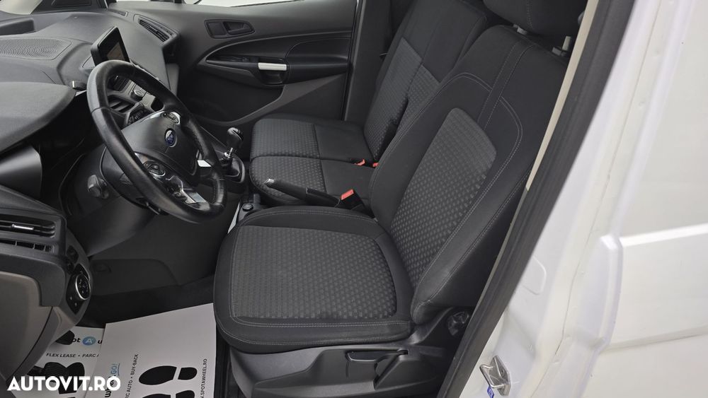 Ford Transit Connect - 12