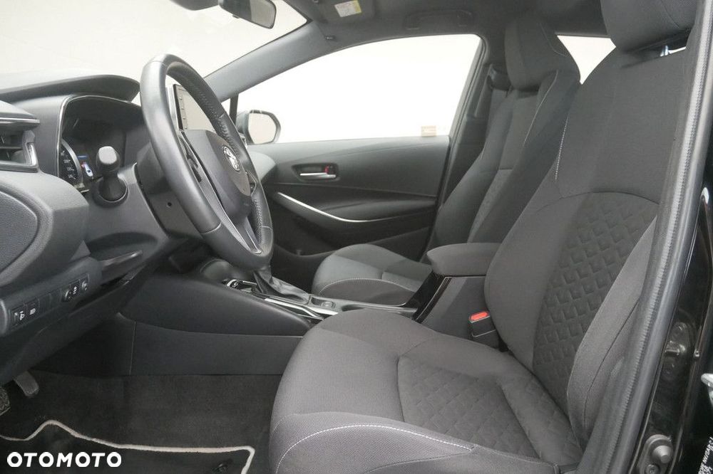 Toyota Corolla - 12