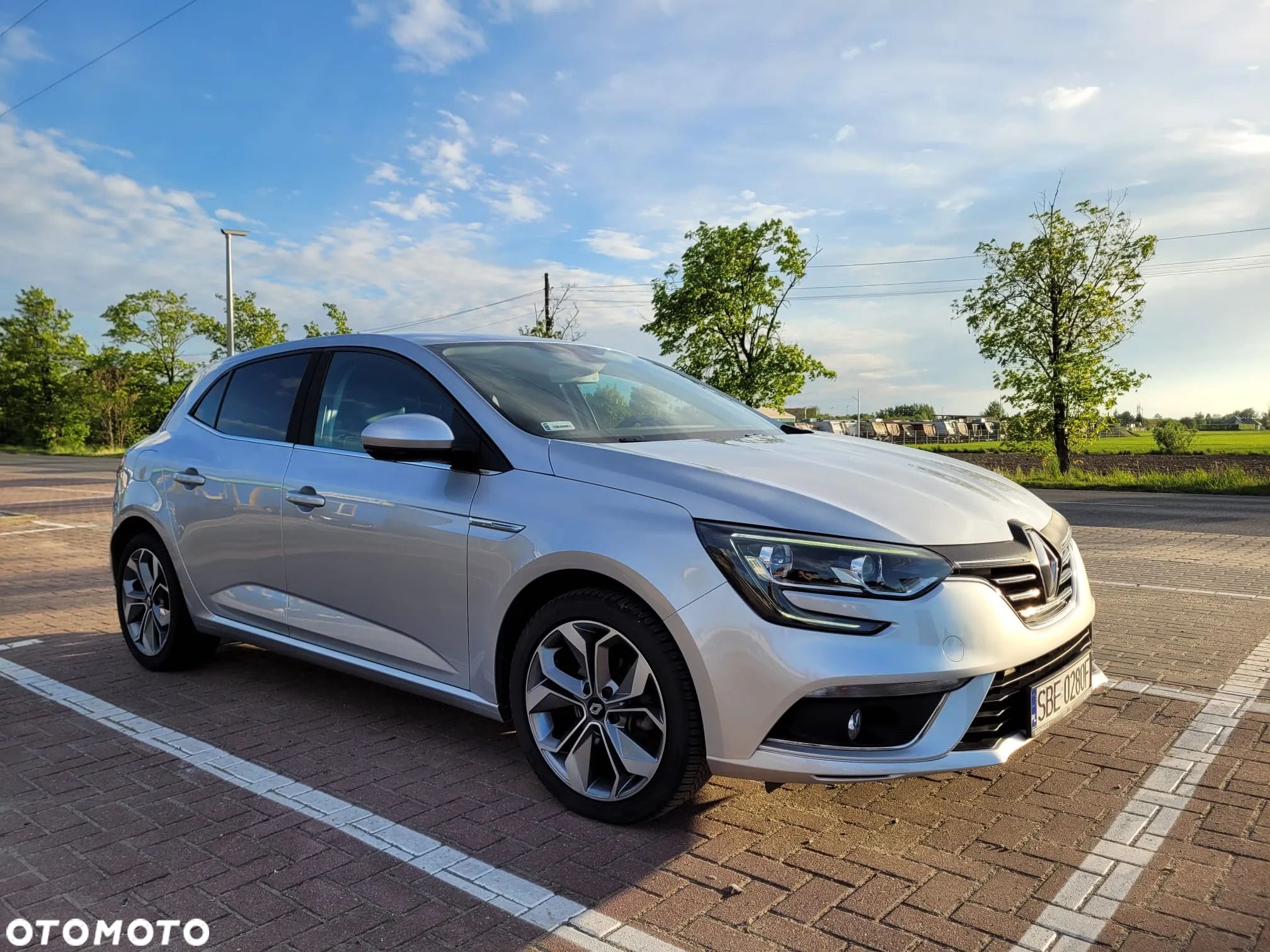 Renault Megane 1.6 SCe Intens - 1